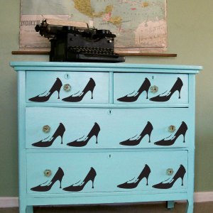 dresser1