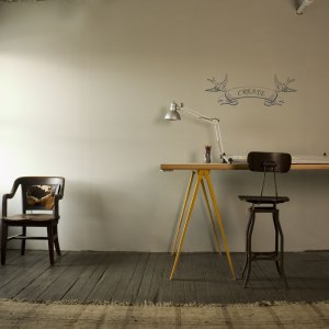 banner_desk