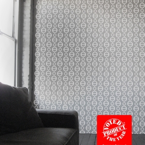chains_couture_wall