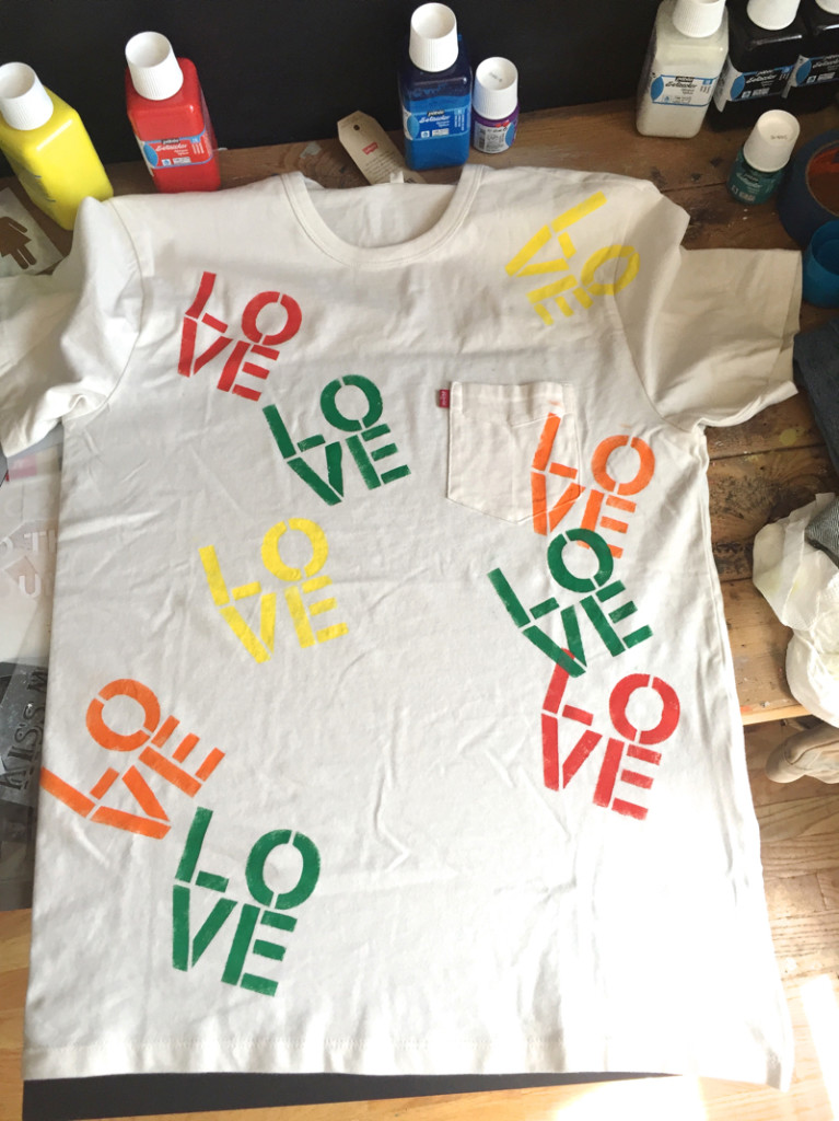 Levi's Stencil1 Pride Love