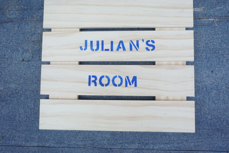 Custom_sign_kidsroom_stencil1_05