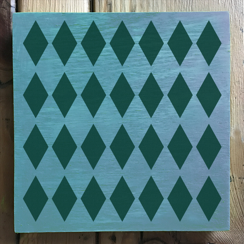 diamonds stencil applied