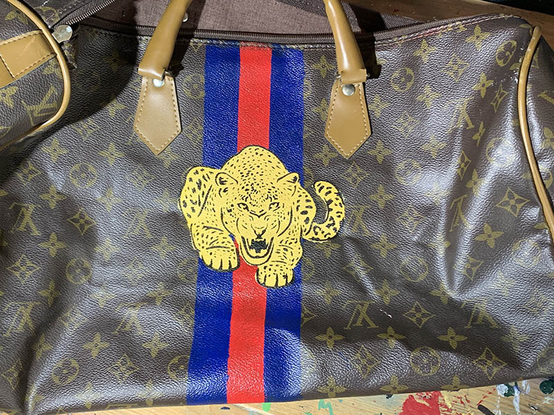 Painting on a Louis Vuitton Bag / step by step 