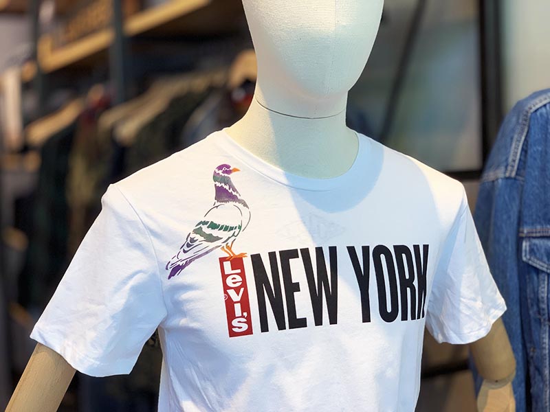 Pigeon stencil Stenciled Levi's T-shirt New York