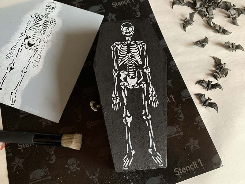 Stencil1 Mummy 8.5 X 11 - Durable Quality Reusable Stencils for Drawing  Painting - Halloween Stencil Scary Decorating Items and Decor on Walls  Fabric & Furniture Art Craft 