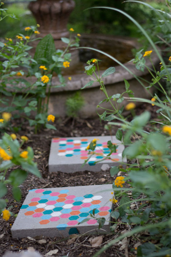 Stenciled Garden Stepping Stones Stencil 1