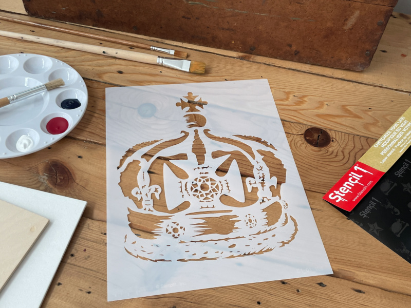 Queen's Crown - Distressed Stencil (8.5"x11") - Image 4