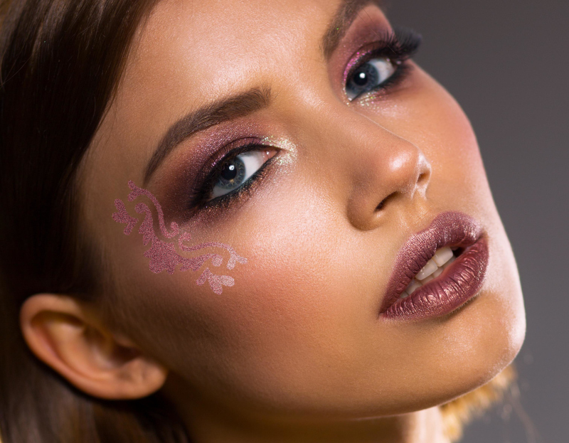 Eye Flourish 3 Makeup Stencil - Image 2